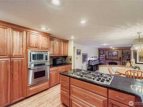 6216 151st Avenue SE, Bellevue WA 98006