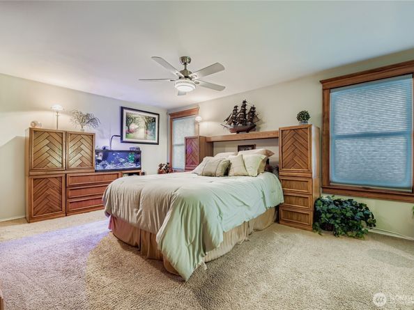 6216 151st Avenue SE, Bellevue WA 98006