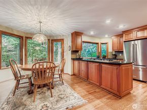 6216 151st Avenue SE, Bellevue WA 98006