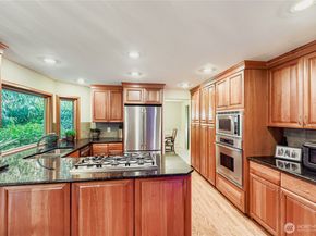 6216 151st Avenue SE, Bellevue WA 98006