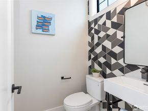 10713 2nd Avenue NW, Seattle WA 98177