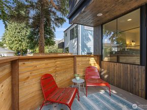 10713 2nd Avenue NW, Seattle WA 98177