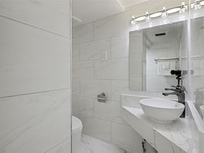 13909 4th Avenue NE, Seattle WA 98125