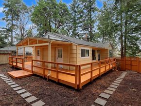 13909 4th Avenue NE, Seattle WA 98125