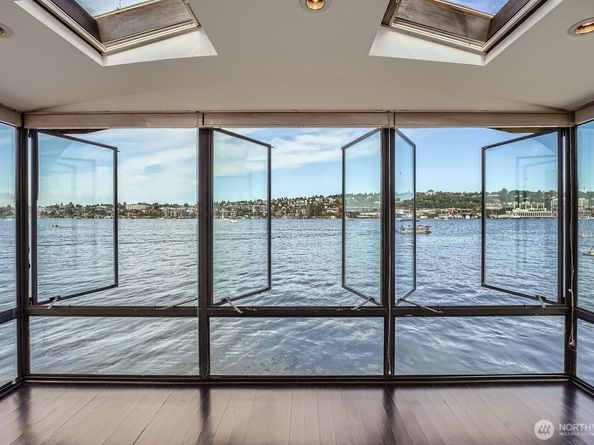 2040 Westlake Avenue N 26, Seattle WA 98109