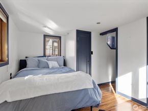 2040 Westlake Avenue N 26, Seattle WA 98109