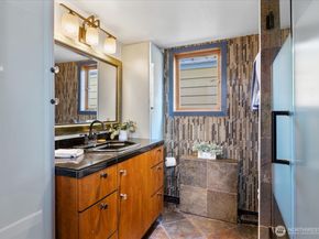 2040 Westlake Avenue N 26, Seattle WA 98109