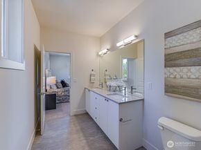 11624 42nd Avenue S, Tukwila WA 98168