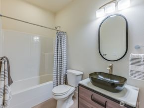 11624 42nd Avenue S, Tukwila WA 98168