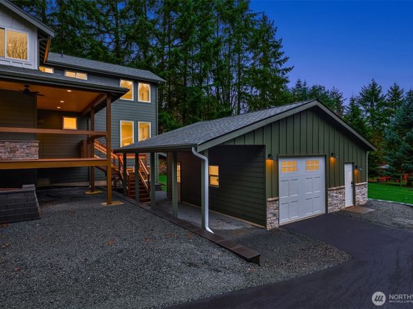 17006 174th Avenue NE, Woodinville WA 98072