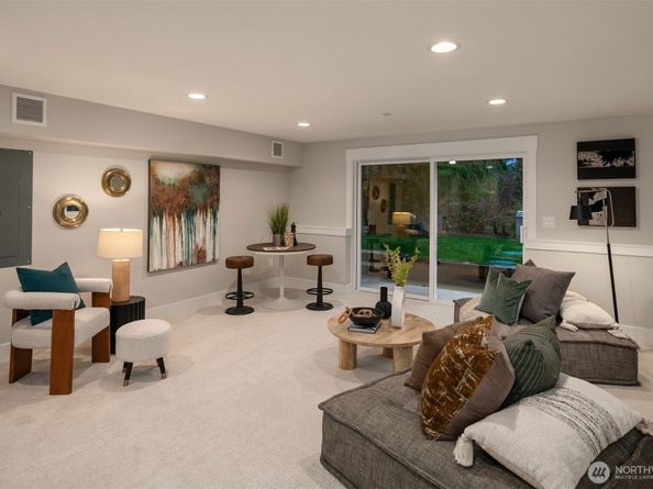 17006 174th Avenue NE, Woodinville WA 98072