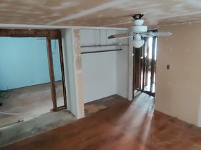 10049 8th Avenue SW, Seattle WA 98146