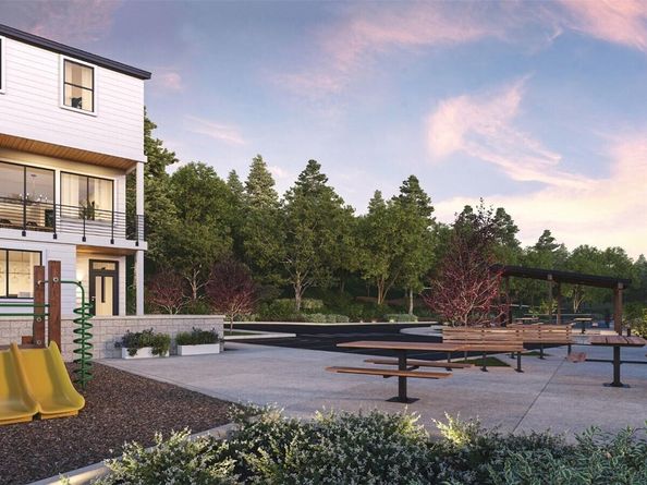 10814 (HS 65) 120TH Lane NE E, Kirkland WA 98033