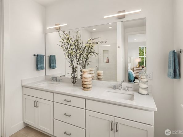 10814 (HS 65) 120TH Lane NE E, Kirkland WA 98033