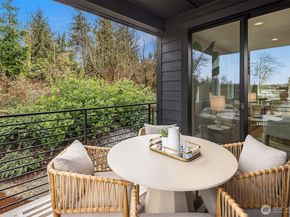 10814 (HS 65) 120TH Lane NE E, Kirkland WA 98033