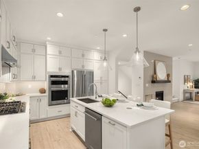 10814 (HS 65) 120TH Lane NE E, Kirkland WA 98033