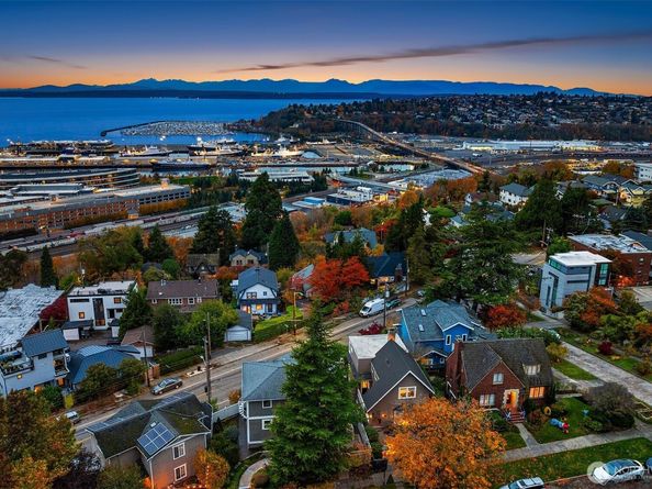 1229 9th Avenue W, Seattle WA 98119