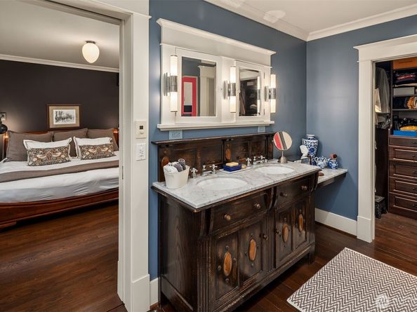 1229 9th Avenue W, Seattle WA 98119