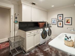 1229 9th Avenue W, Seattle WA 98119