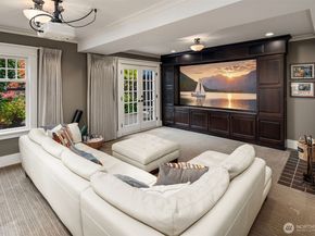 1229 9th Avenue W, Seattle WA 98119