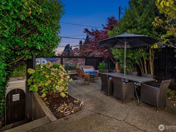 1229 9th Avenue W, Seattle WA 98119