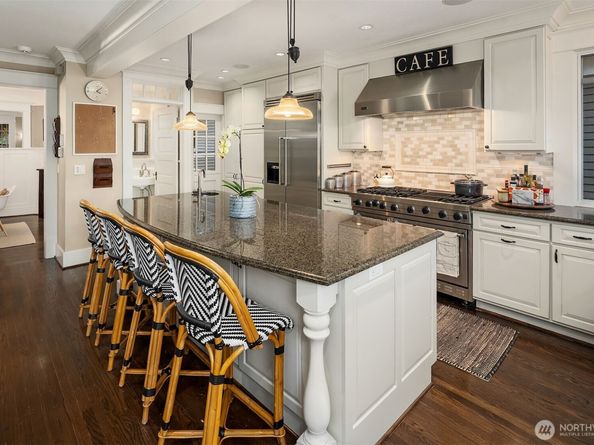 1229 9th Avenue W, Seattle WA 98119