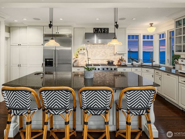 1229 9th Avenue W, Seattle WA 98119