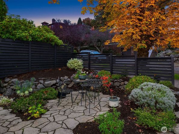 1229 9th Avenue W, Seattle WA 98119