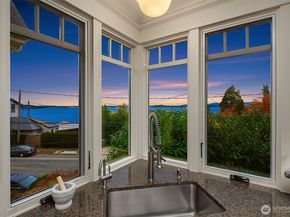 1229 9th Avenue W, Seattle WA 98119