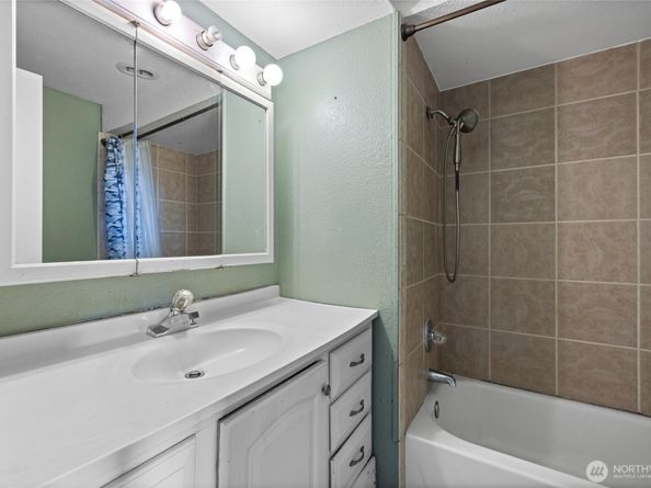 3425 S 176th Street 144, SeaTac WA 98188