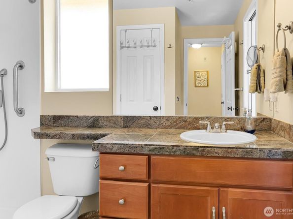 14902 29th Avenue W F101, Lynnwood WA 98087