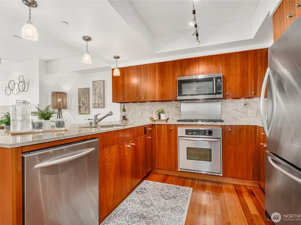 650 Bellevue Way NE 2505, Bellevue WA 98004