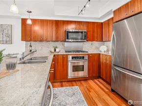 650 Bellevue Way NE 2505, Bellevue WA 98004