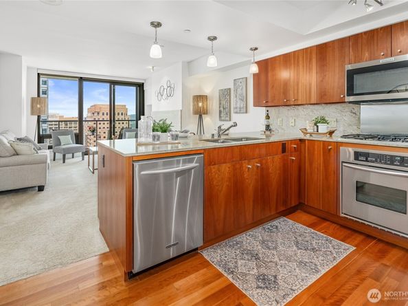 650 Bellevue Way NE 2505, Bellevue WA 98004
