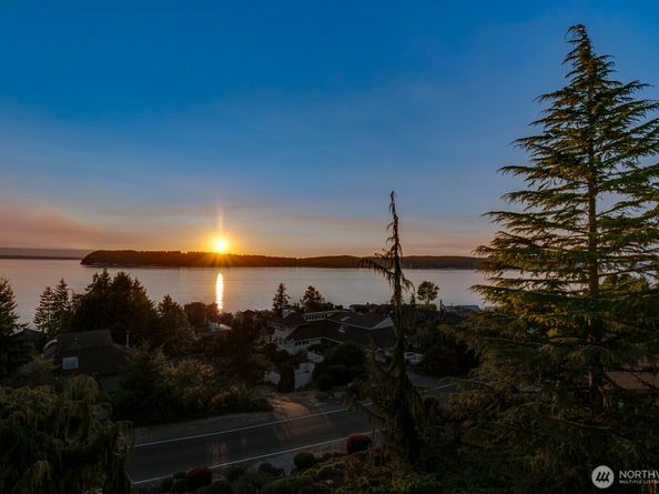 10413 66th Place W, Mukilteo WA 98275