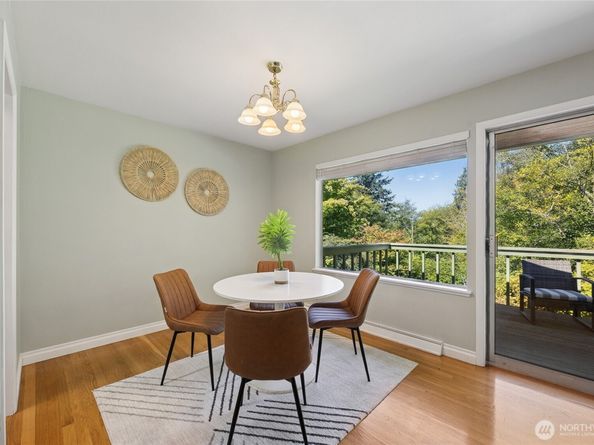 422 Center Place, Everett WA 98203