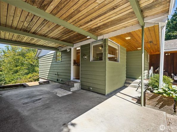 422 Center Place, Everett WA 98203