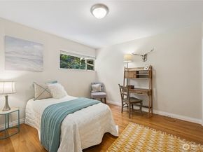 422 Center Place, Everett WA 98203