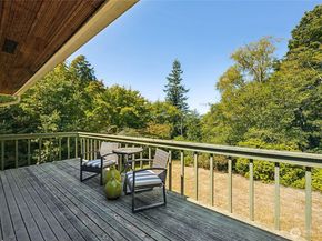 422 Center Place, Everett WA 98203