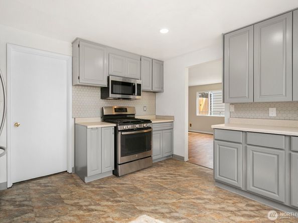 12438 9th Avenue S, Seattle WA 98168