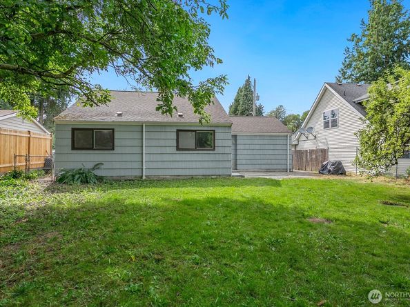 12438 9th Avenue S, Seattle WA 98168