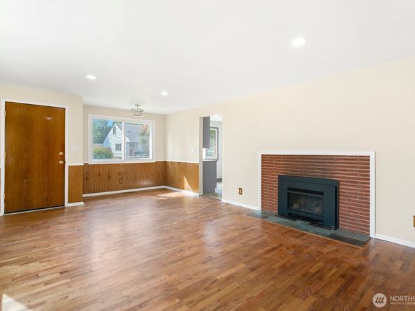 12438 9th Avenue S, Seattle WA 98168