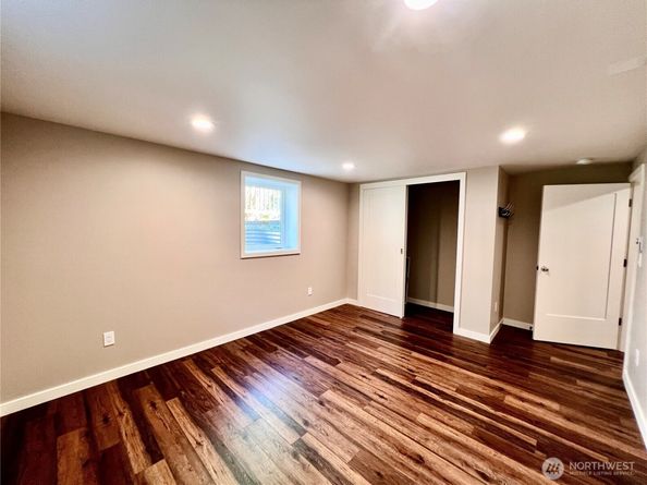 6515 22nd Ave NW, Seattle WA 98117