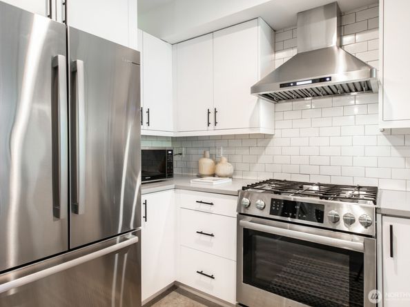 123 20th Avenue, Seattle WA 98122