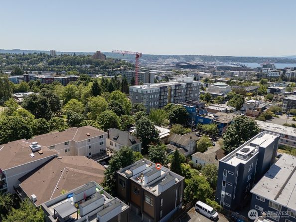 123 20th Avenue, Seattle WA 98122
