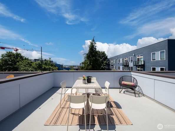 123 20th Avenue, Seattle WA 98122