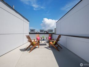123 20th Avenue, Seattle WA 98122