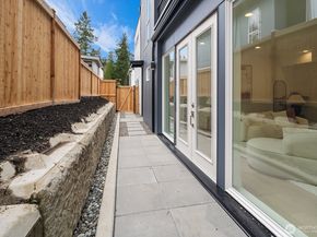 3973 162nd Place SE, Bellevue WA 98006