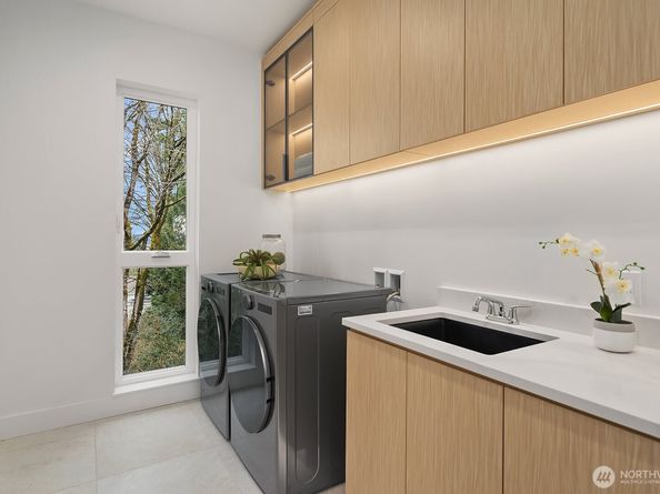 3973 162nd Place SE, Bellevue WA 98006