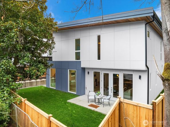 3973 162nd Place SE, Bellevue WA 98006